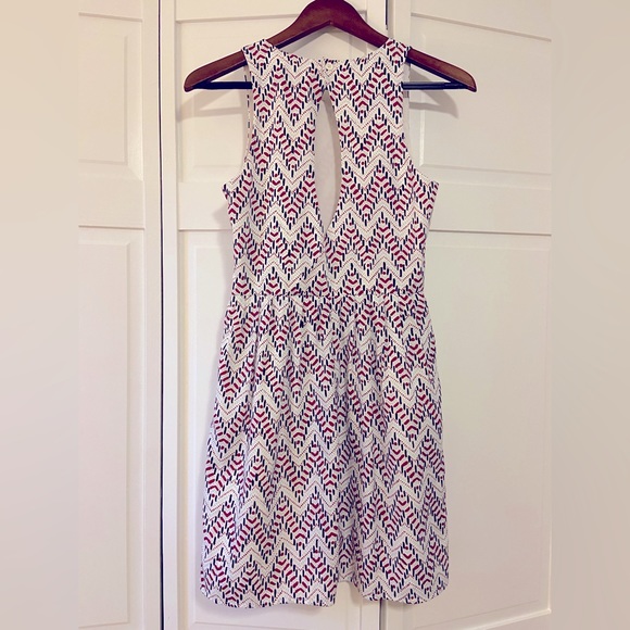 Jack by BB Dakota Geometric Dress with Back Cutout. Size 2. - Picture 2 of 5